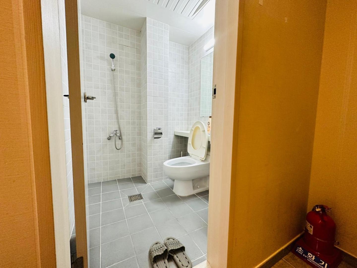 Olive Hostel R Сеул Экстерьер фото